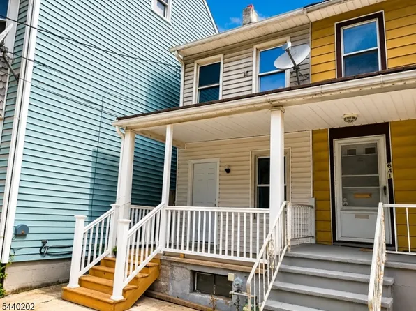 639 S Main St, Phillipsburg Town, NJ 08865