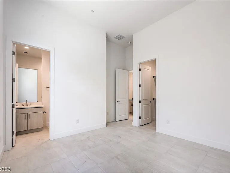 10864 Agate Cliffs Ave — Photo 20