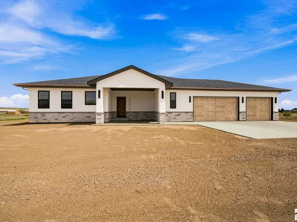 686 N Limon Dr, Pueblo West, CO 81007