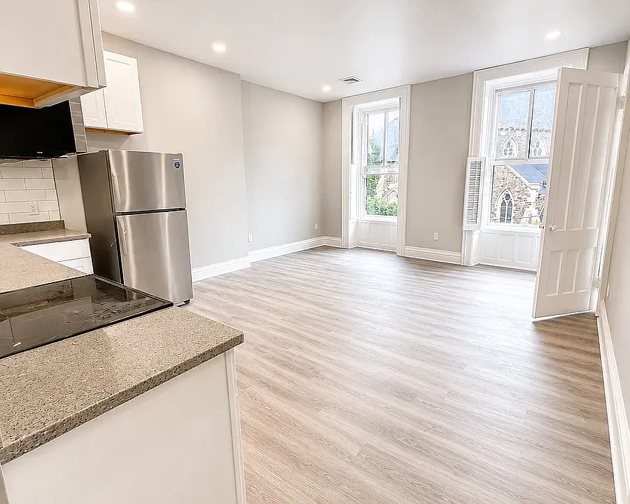 49 Ten Broeck St #2