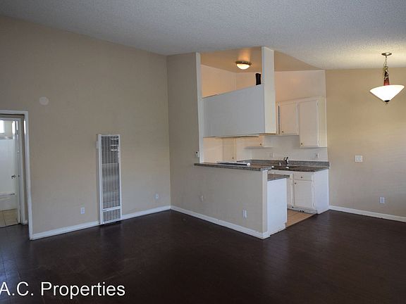 3rd image of 13846 Sherman Way APT 207