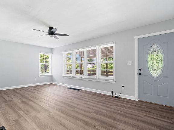 5th image of 3541 N Linwood Ave