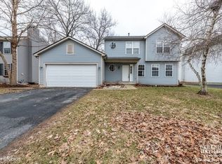 8603 Sycamore Ct, Fox Lake, IL 60020