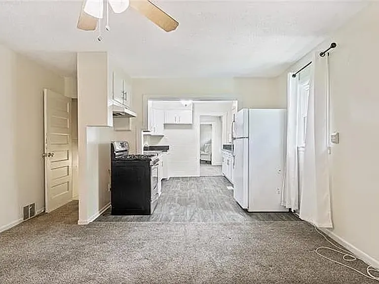 216 N Wheeling Ave — Photo 18