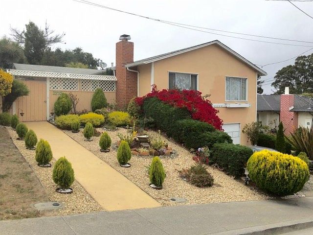 1st image of 2370 Toyon Way
