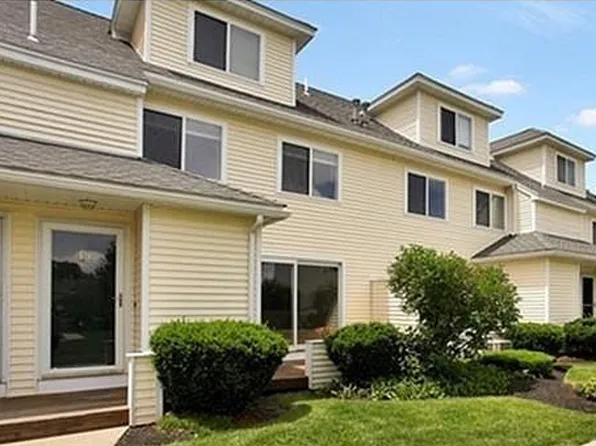 360 Littleton Rd Unit H16, Chelmsford, MA 01824
