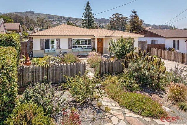 1st image of 465 Manzanita Dr