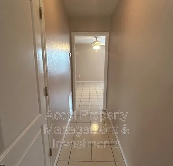 1522 W Nolana Ave #D — Photo 9