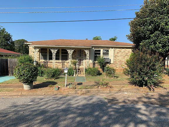 2nd image of 1609 Lucille St NW
