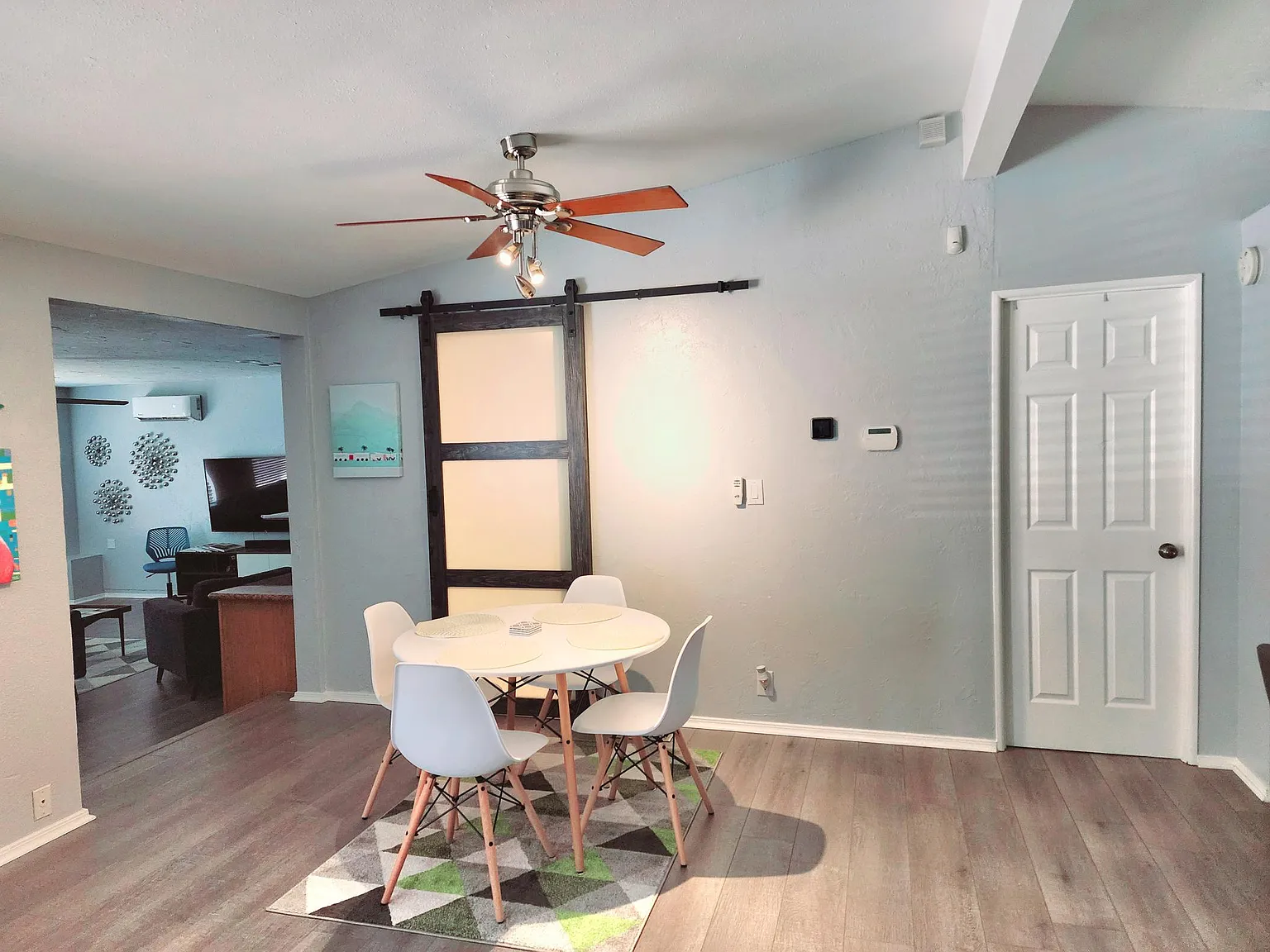 2070 Jason Ct — Photo 3