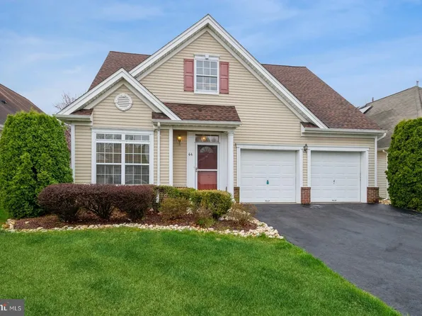 44 Globeflower Ln, West Windsor, NJ 08550