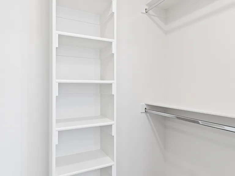 172 N 400 W — Photo 13