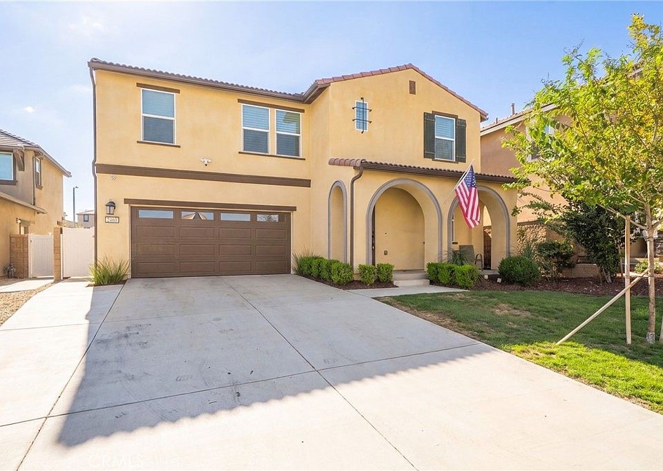 1st image of 2460 Yellowstone Way