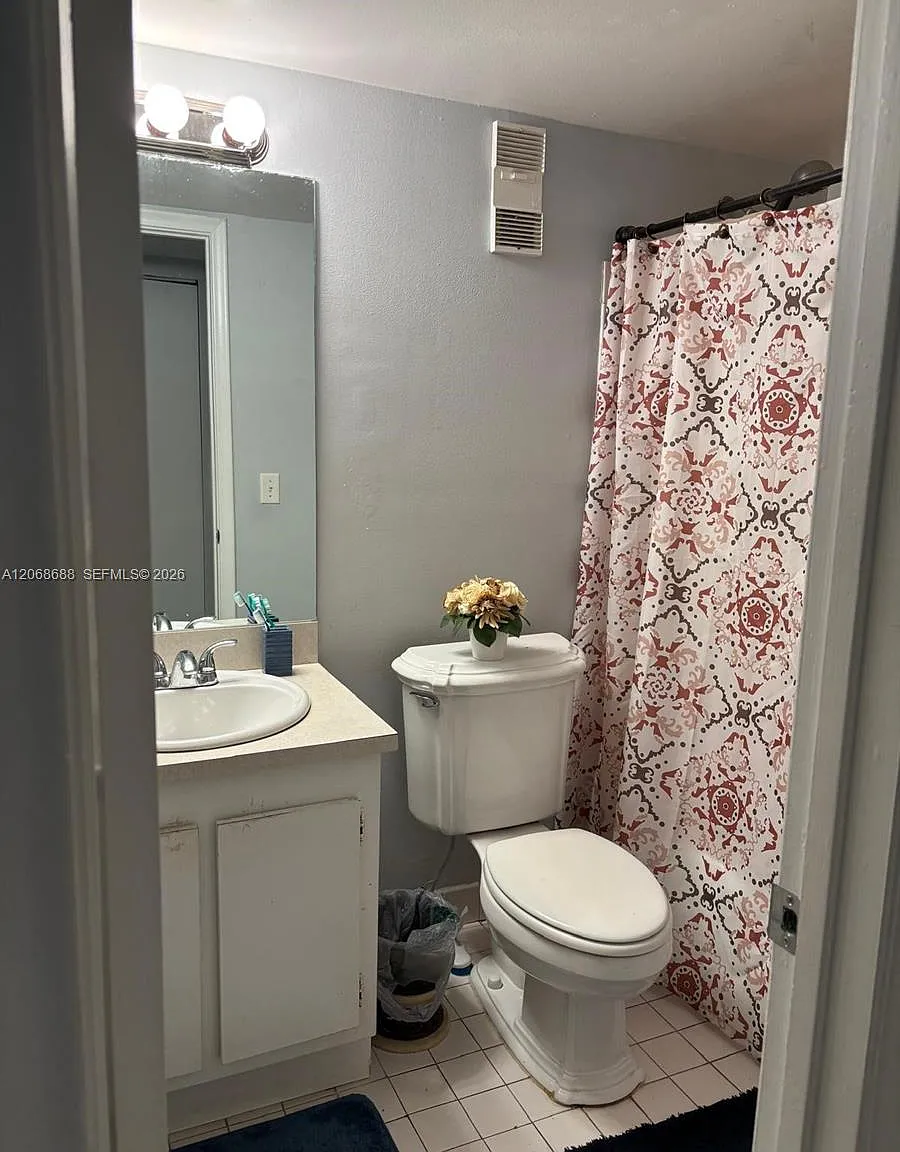 2 bed, 2.0 bath, $2,200 — Photo 4
