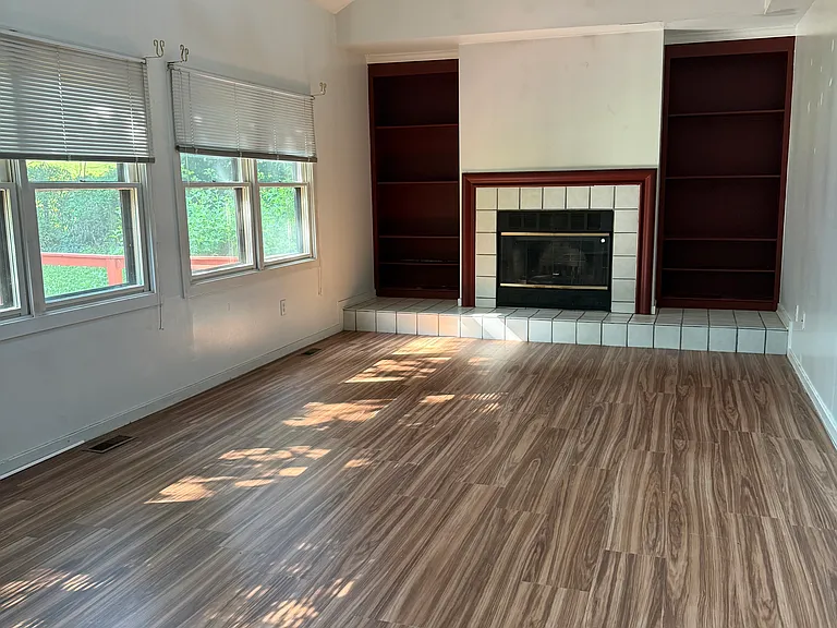 612 Giffin Ct — Photo 4