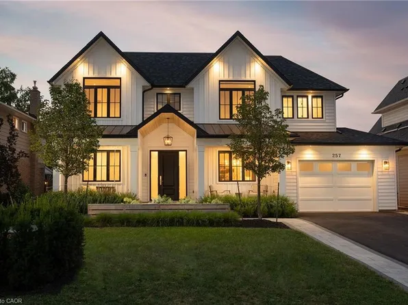 257 Sunrise Cres, Oakville, ON L6L 3L4