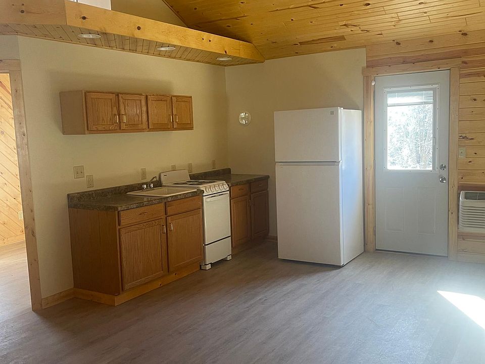 506 S 3rd St Fairfield IA Zillow