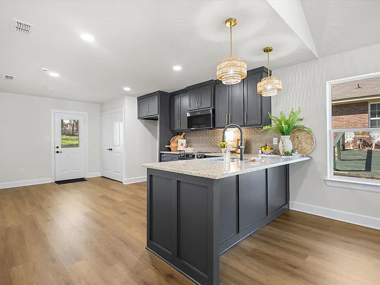 405 S Short St — Photo 10
