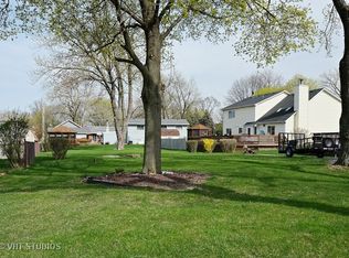 293 N Lewis Ave, Lombard, IL 60148