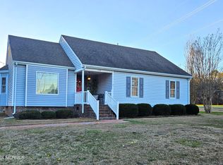 1128 Strawbush Rd, Rocky Mount, NC 27804