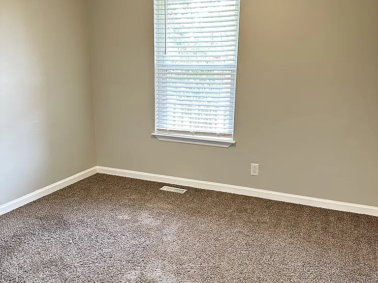 119 Eagle Dr — Photo 11