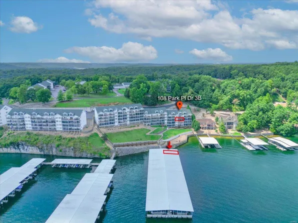 108 Park Place Ln #3B, Kaiser, MO 65047