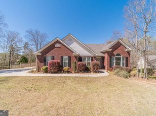 6242 Huckleberry Rdg, Flowery Branch, GA 30542
