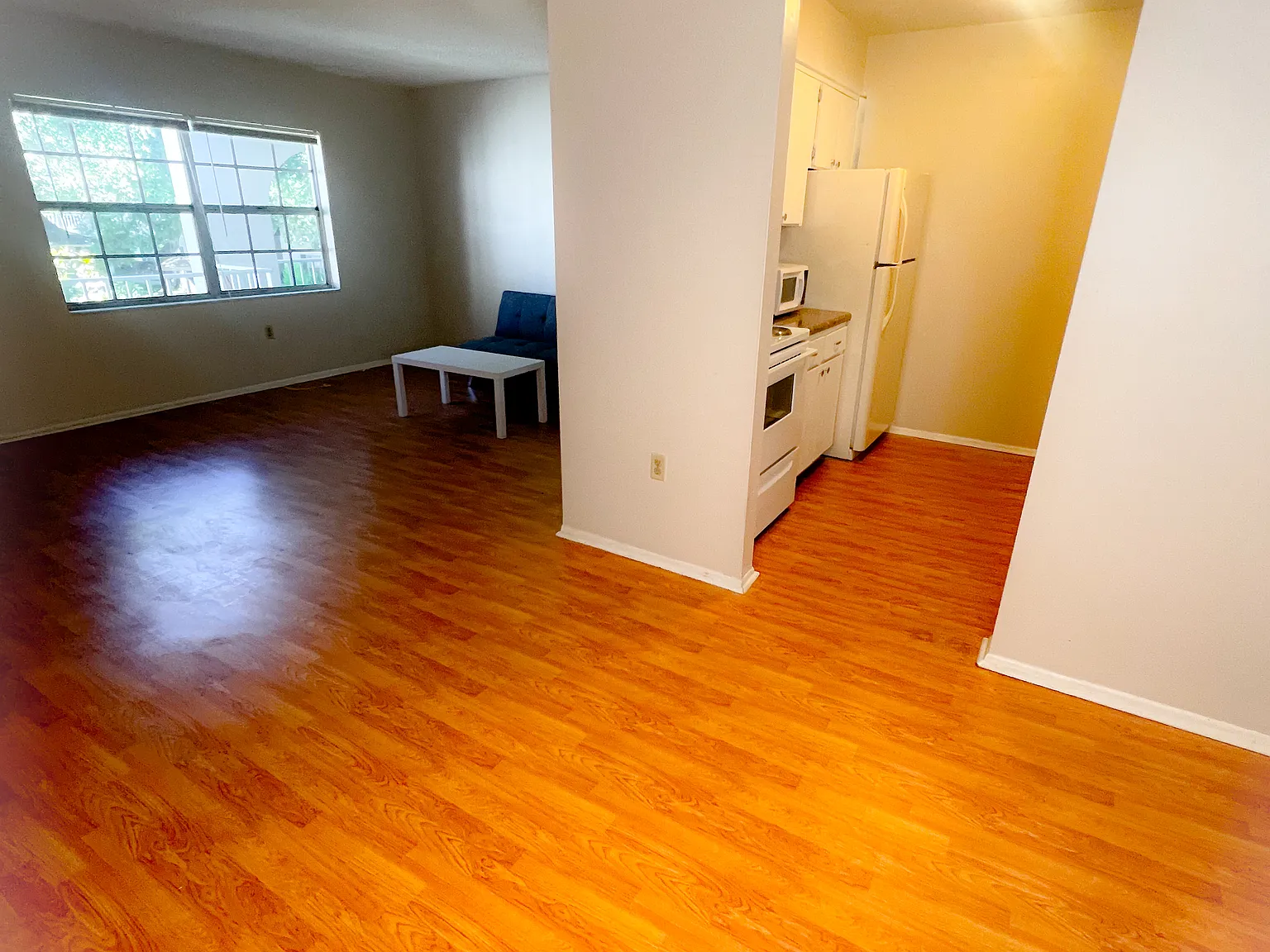 1 bed, 760 sqft, $1,100 — Photo 2