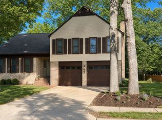 15826 Vista Dr, Dumfries, VA 22025