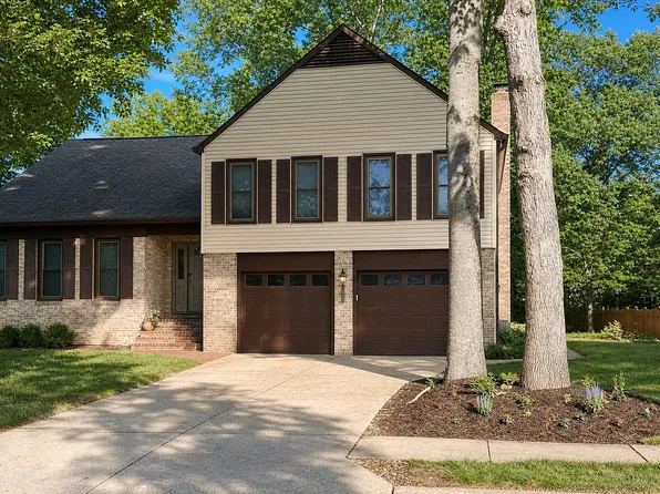 15826 Vista Dr, Dumfries, VA 22025