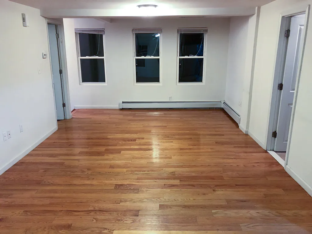2 bed, 1200 sqft, $3,200 — Photo 2
