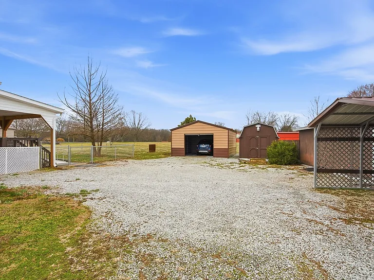 4971 Hyde Rd — Photo 44