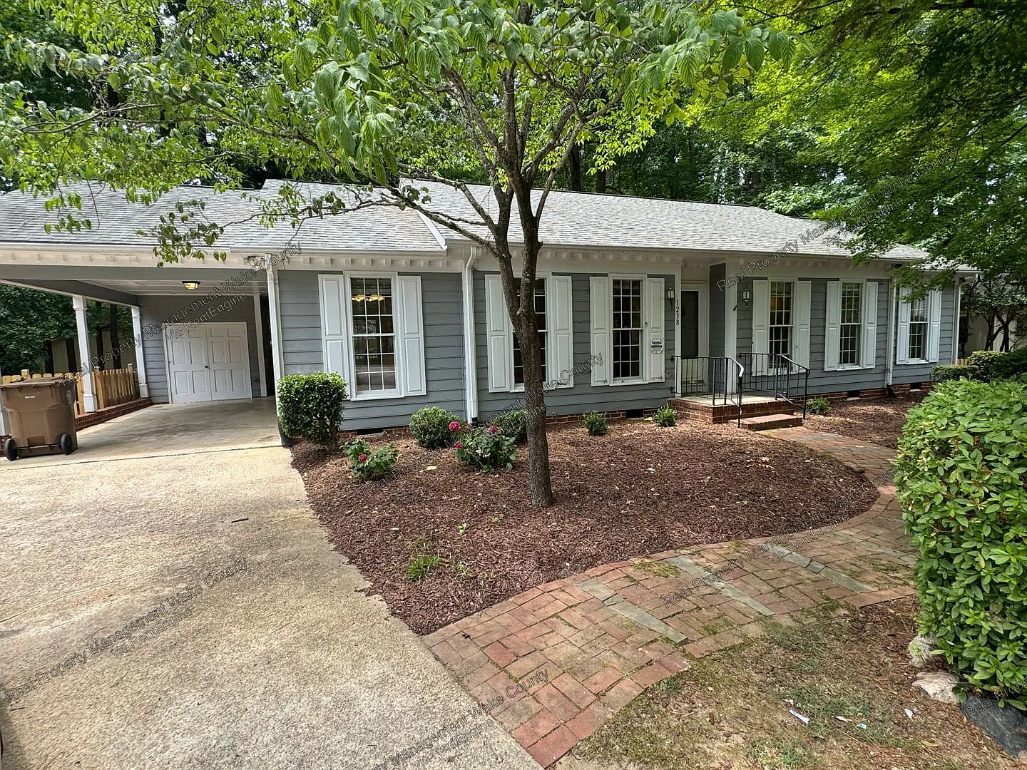 3 bed, 2.0 bath, 1483 sqft, $2,095 — Photo 1