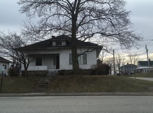 508 8th St, Lawrenceville, IL 62439