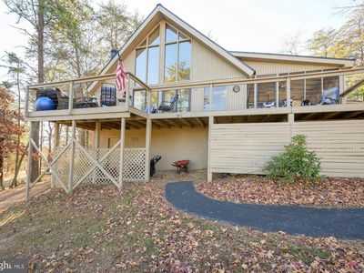496 Winter Camp Trl, Hedgesville, WV 25427