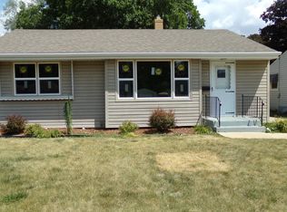 2123 Glenwood Ave, Rockford, IL 61103