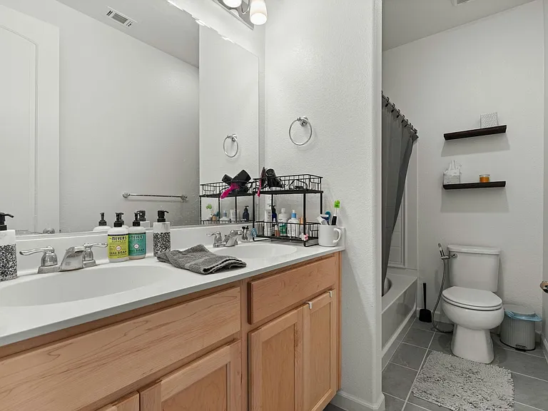 6429 Laguna Seca Ln — Photo 18