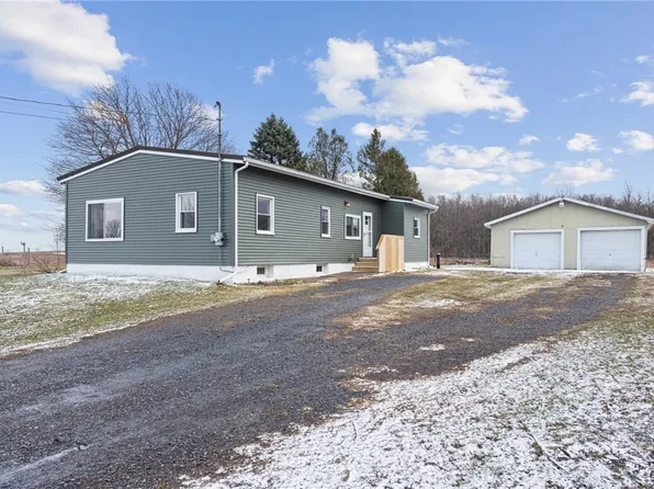 5268 Burleson Rd, Oneida, NY 13421