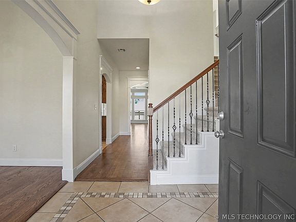 4th image of 12525 Longhorn Ct
