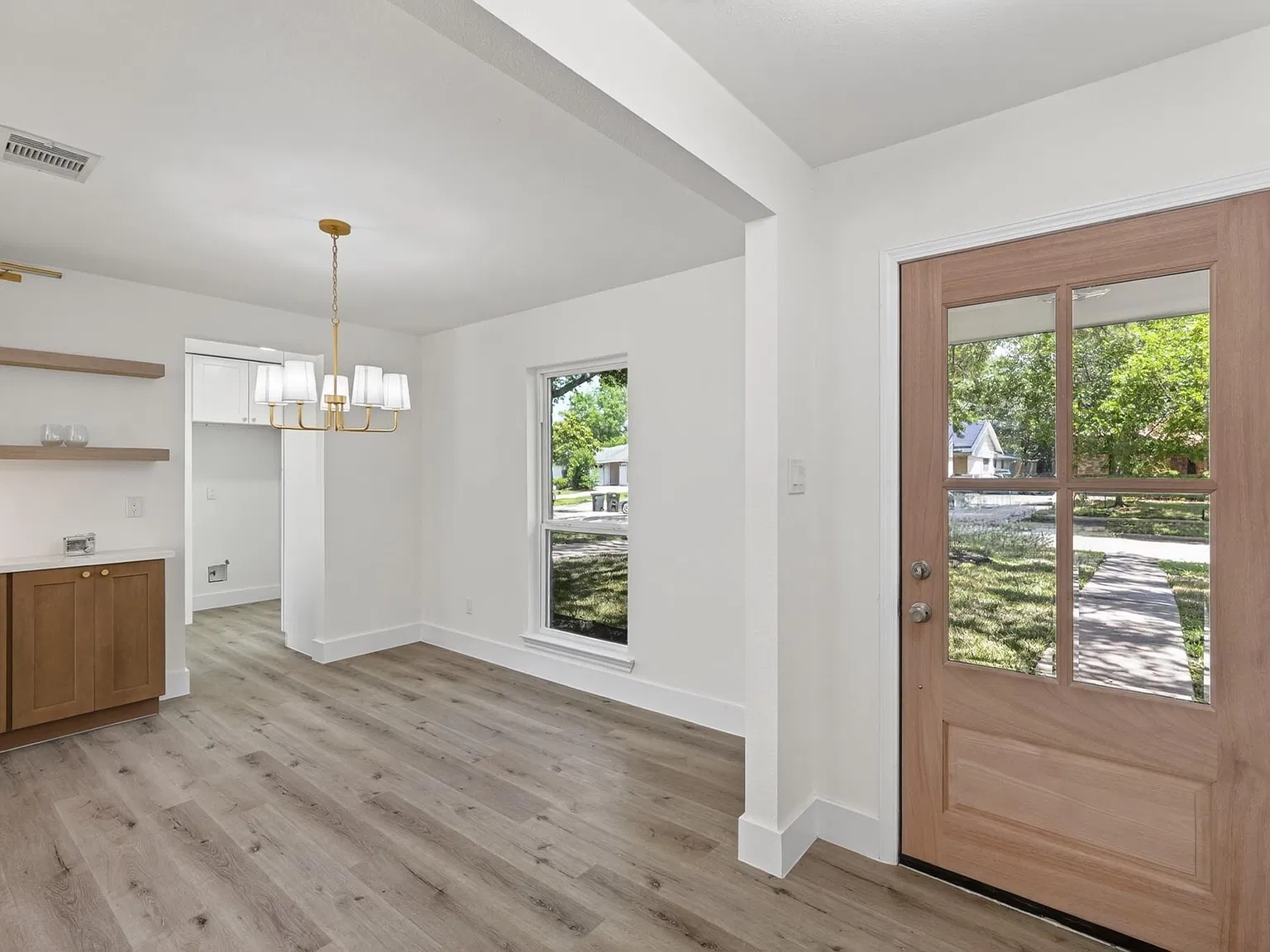 3 bed, 2.0 bath, 1780 sqft, $2,500 — Photo 4
