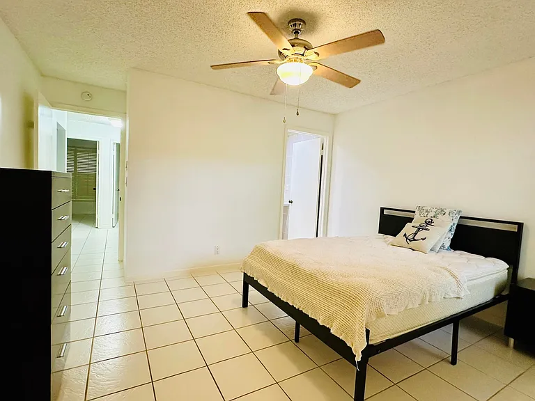 5077 Forsythia St — Photo 23