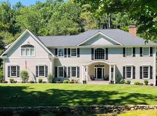 2 Misty Brook Ln, New Fairfield, CT 06812