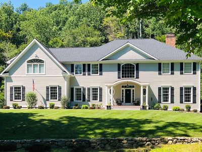 2 Misty Brook Ln, New Fairfield, CT, 06812