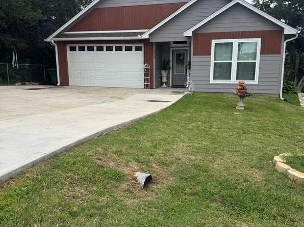 1014 Scenic Dr, Granbury, TX 76048