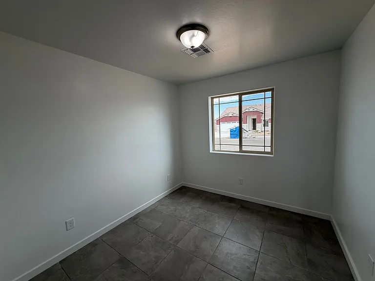 10643 E 46th Ln — Photo 14