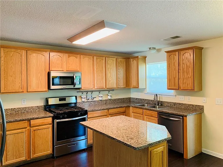 3324 Blue Springs Sta NW — Photo 10