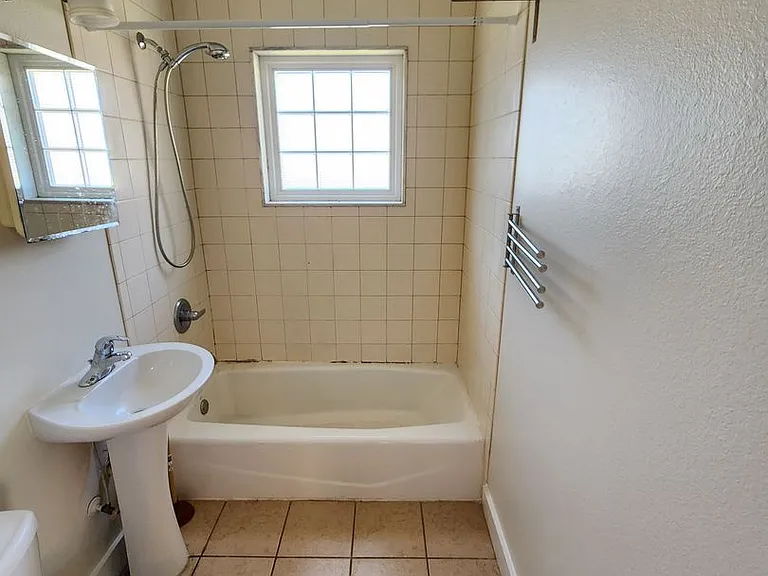 105 Morgan St — Photo 10