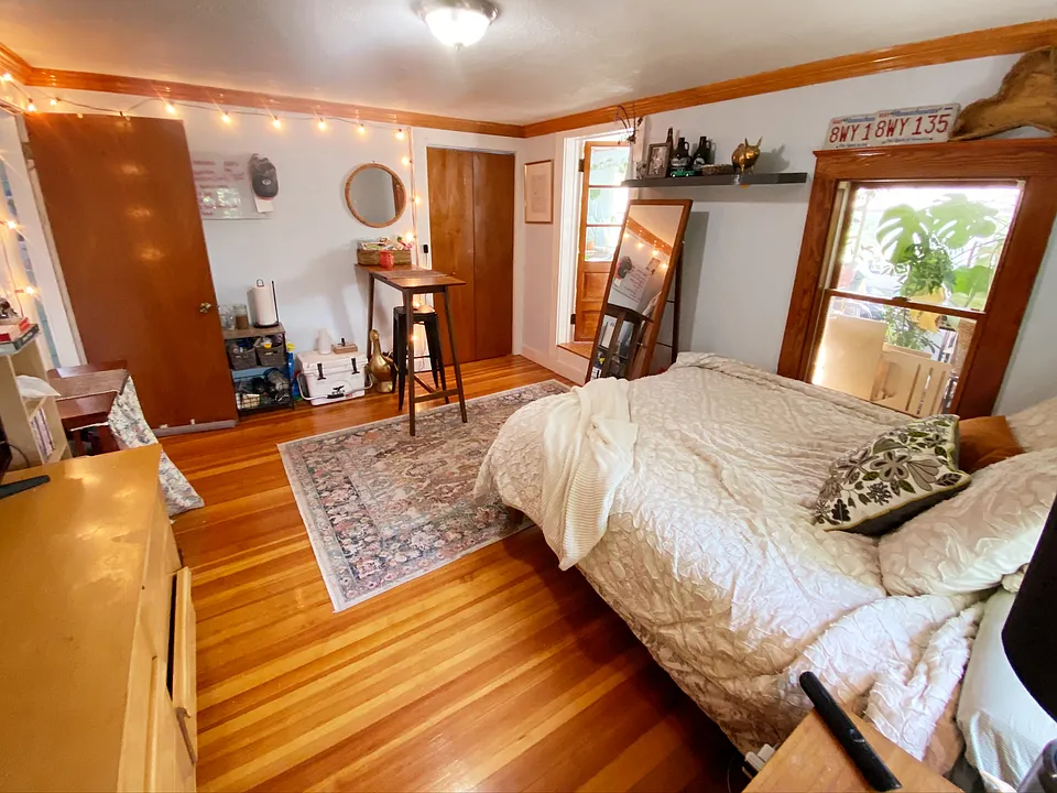 29 Linden St #2