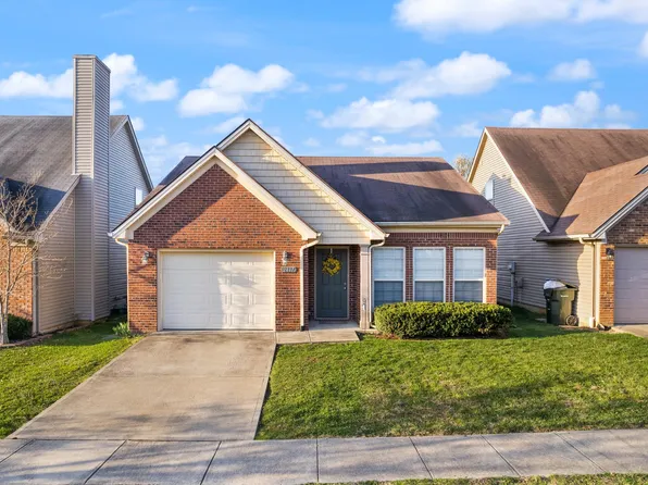 2437 Rockaway Pl, Lexington, KY 40511
