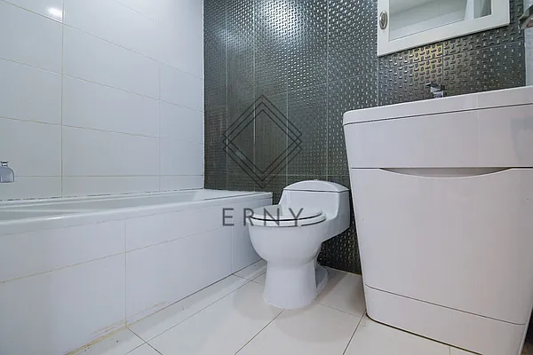 Rented by ERNY LLC | media 14